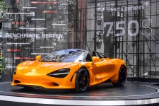 Siêu phẩm McLaren 750S thách thức giới nhà giàu Việt