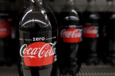 Coca-Cola là nhà sản xuất gây ô nhiễm nhựa lớn nhất thế giới